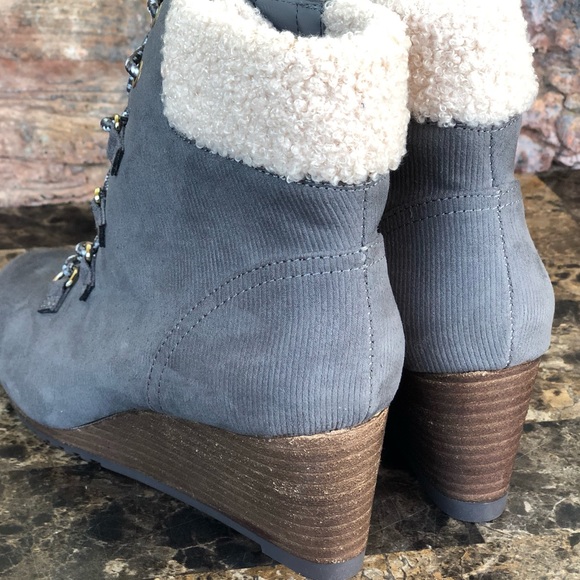 NEW Dr. Scholl's Women's Charmer Booties - Picture 2 of 10